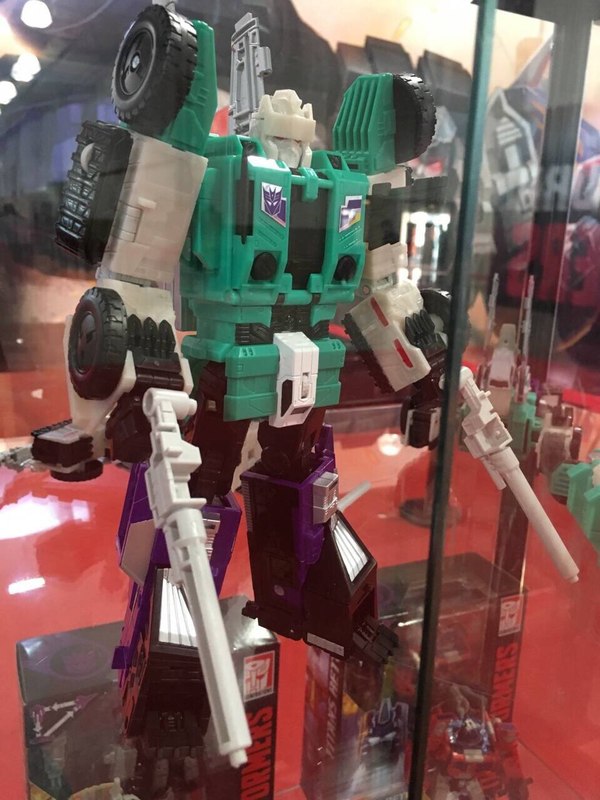 Cybertron Con 2016   Titans Return Sixshot Detailed Display Photos  01 (1 of 27)